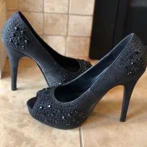 Seize 5 black glitter rhinestone heels 👠